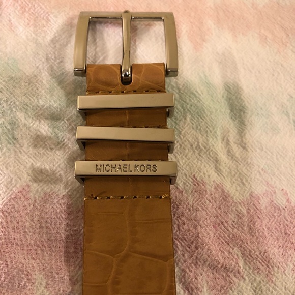 MICHAEL Michael Kors Accessories - New w/ Tag Michael Kors Tan Leather Belt Small